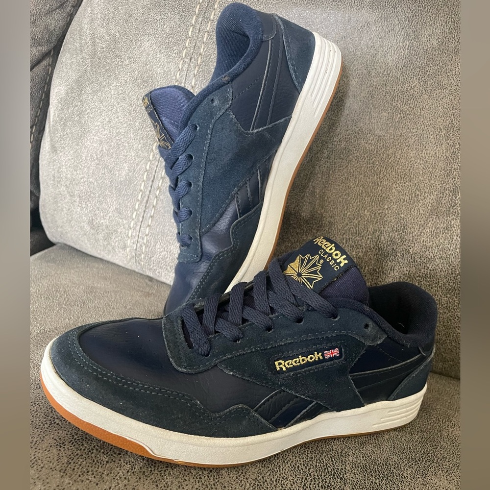 Women’s Reebok Club Memt Sneakers size 6.5